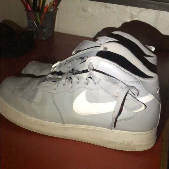 Nike Air High Tops - Picture 2 of 3